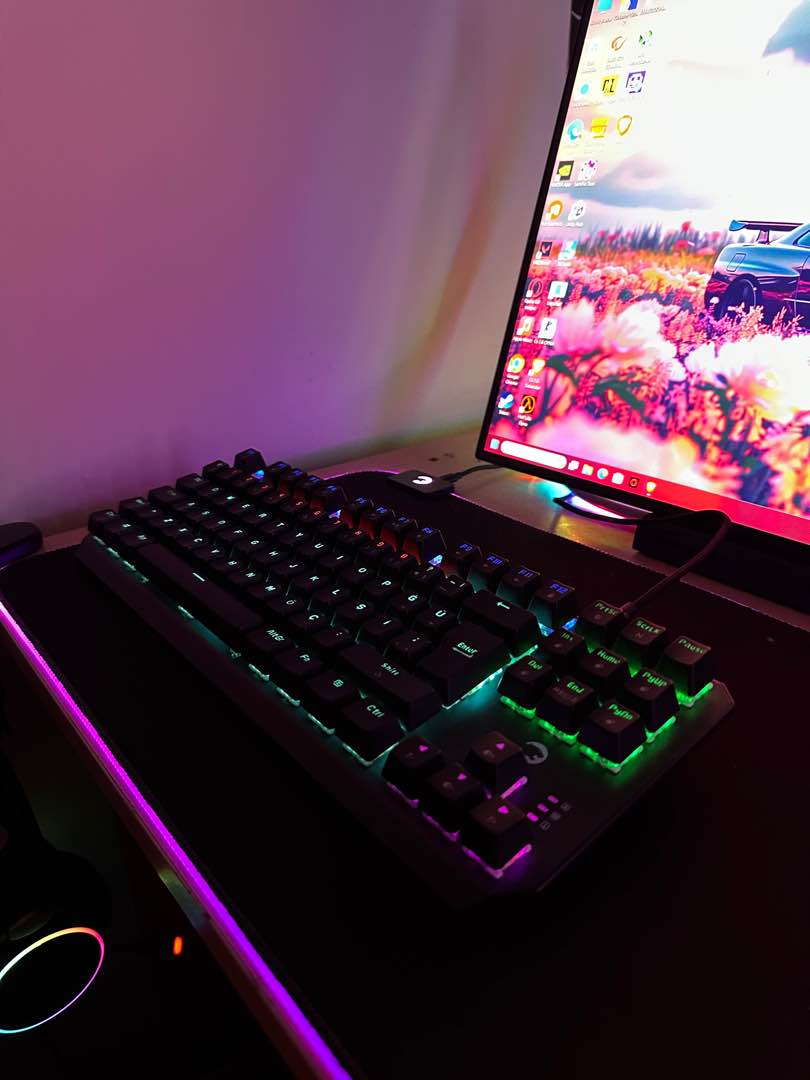 SATILIK Gamepower oyuncu klavyesi