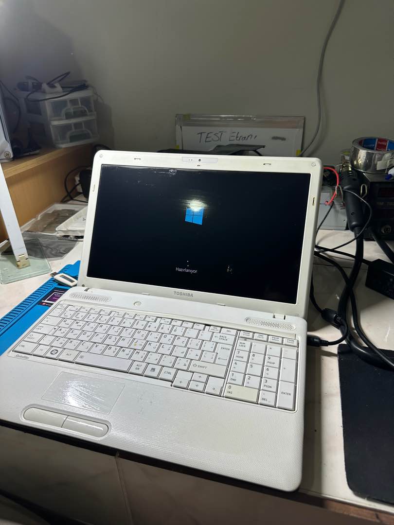 Satılık toshiba laptop