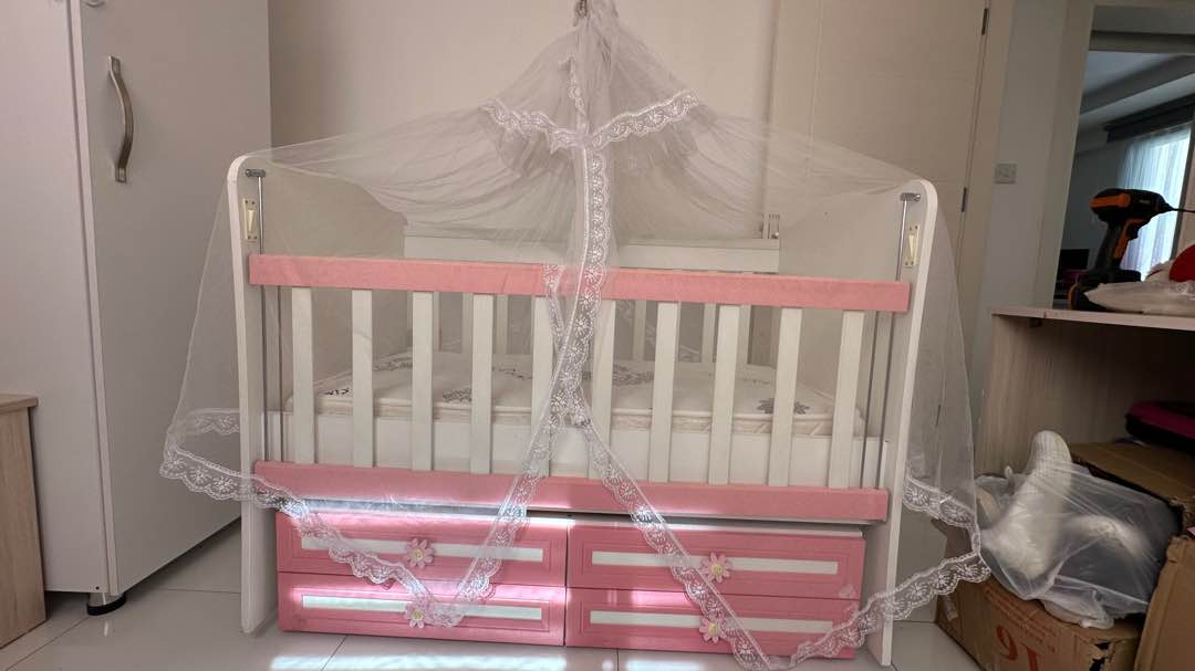 Yatak beşik 4 çekmeceli